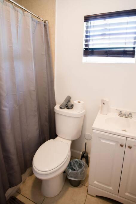 3 Bedroom Miami Home 15 Minutes To The Beach Exterior foto